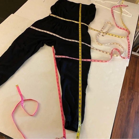 Aritzia Sunday's Best Tabata Sleeveless Jumpsuit Medium Black Strapless Romper - Picture 13 of 13